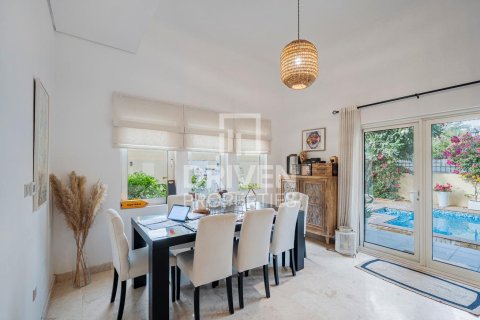 Villa in The Villa, Dubai 5 bedrooms, 479 sq.m. № 86941 - photo 5