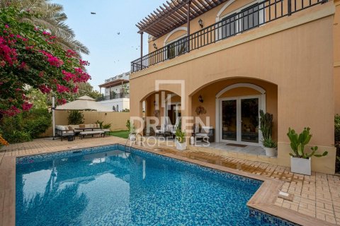 Villa in The Villa, Dubai 5 bedrooms, 479 sq.m. № 86941 - photo 24