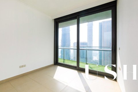 Купить квартиру в Burj Vista, Даунтаун Дубай (Даунтаун Бурдж Дубай), Дубай: 2 спальни, 129м², № 46800 - фото 3