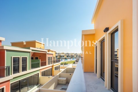 Townhouse in Damac Lagoons, Dubai 5 bedrooms, 219.52978900 sq.m. № 108613 - photo 9