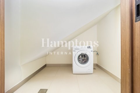 Townhouse in Damac Lagoons, Dubai 5 bedrooms, 219.52978900 sq.m. № 108613 - photo 2