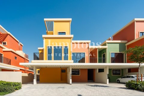 Townhouse in Damac Lagoons, Dubai 5 bedrooms, 219.52978900 sq.m. № 108613 - photo 16