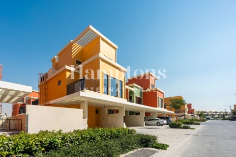 Townhouse in Damac Lagoons, Dubai 5 bedrooms, 219.52978900 sq.m. № 108613 - photo 27