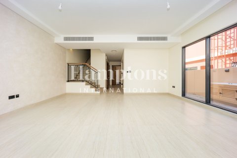Townhouse in Damac Lagoons, Dubai 5 bedrooms, 219.52978900 sq.m. № 108613 - photo 12