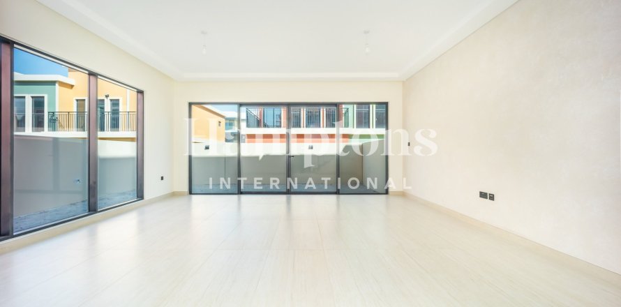 Townhouse in Damac Lagoons, Dubai 5 bedrooms, 219.53 sq.m. № 108613