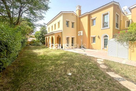 Villa en Arabian Ranches, Dubai, 3 dormitorios, 273 m², № 44048 - foto 1