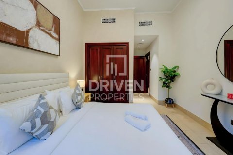 Apartment in Downtown Dubai (Downtown Burj Dubai), Dubai 1 bedroom, 105.07 sq.m. № 135781 - photo 9