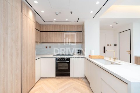 Apartment in Standpoint Towers, Downtown Dubai (Downtown Burj Dubai), Dubai 2 bedrooms, 101.17 sq.m. № 135783 - photo 3