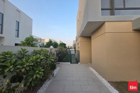 Adosado en Dubai, 4 dormitorios, 257.5 m², № 55922 - foto 2