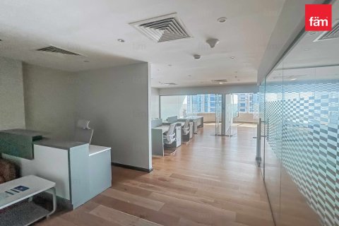 Oficina en Dubai, 93.4 m², № 55921 - foto 1