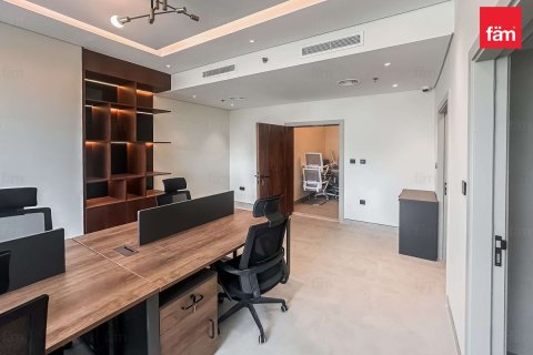 Oficina en Dubai, 104.5 m², № 55920 - foto 1