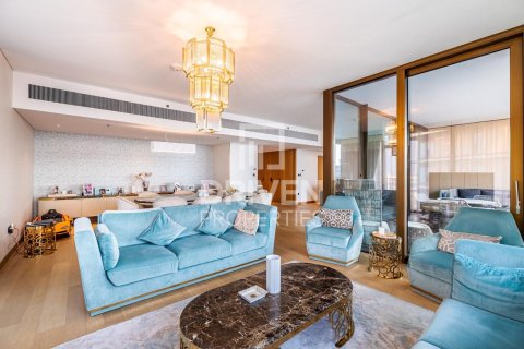 Купить квартиру в Jumeirah Bay Island, Джумейра, Дубай: 3 спальни, 294м², № 18342 - фото 1
