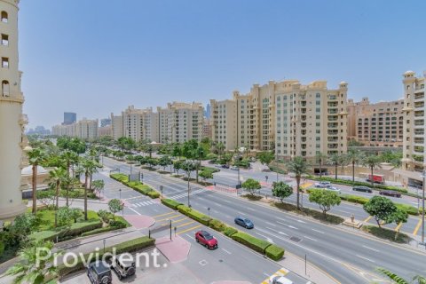 Apartment in Palm Jumeirah, Dubai 3 bedrooms, 209.8 sq.m. № 1379 - photo 18