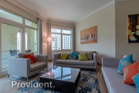 Apartment in Palm Jumeirah, Dubai 3 bedrooms, 209.8 sq.m. № 1379 - photo 24