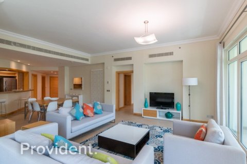 Apartment in Palm Jumeirah, Dubai 3 bedrooms, 209.8 sq.m. № 1379 - photo 2