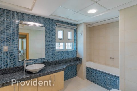 Apartment in Palm Jumeirah, Dubai 3 bedrooms, 209.8 sq.m. № 1379 - photo 21