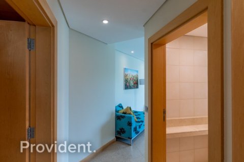 Apartment in Palm Jumeirah, Dubai 3 bedrooms, 209.8 sq.m. № 1379 - photo 25