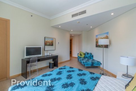 Apartment in Palm Jumeirah, Dubai 3 bedrooms, 209.8 sq.m. № 1379 - photo 13