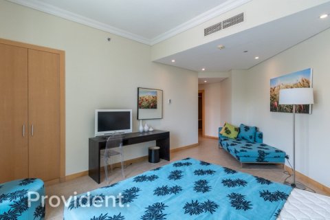 Apartment in Palm Jumeirah, Dubai 3 bedrooms, 209.8 sq.m. № 1379 - photo 14