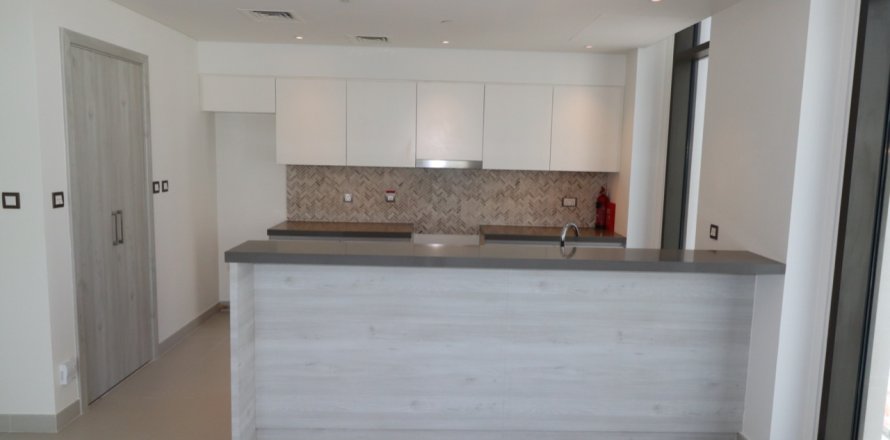 Apartamento en Dubai, 2 dormitorios, 122 m², № 31056
