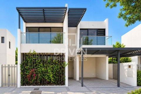 Villa in Dubai 6 bedrooms, 426.7 sq.m. № 143100 - photo 23