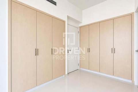 Villa in Dubai 6 bedrooms, 426.7 sq.m. № 143100 - photo 9