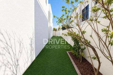 Villa in Dubai 6 bedrooms, 426.7 sq.m. № 143100 - photo 25