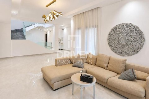 Villa in The Villa, Dubai 6 bedrooms, 1109.82 sq.m. № 143114 - photo 6
