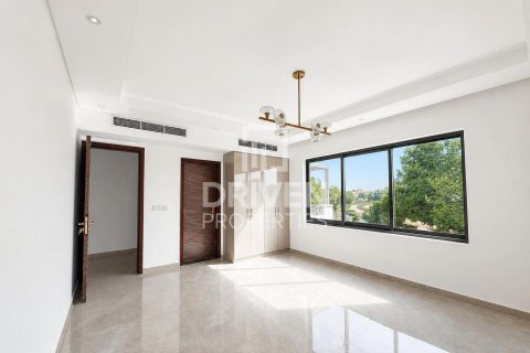 Villa in The Villa, Dubai 6 bedrooms, 1109.82 sq.m. № 143114 - photo 12