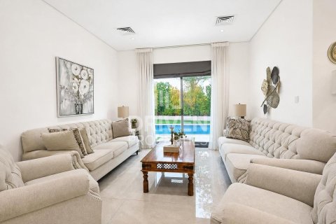 Villa in The Villa, Dubai 6 bedrooms, 1109.82 sq.m. № 143114 - photo 9