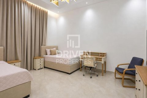 Villa in The Villa, Dubai 6 bedrooms, 1109.82 sq.m. № 143114 - photo 15