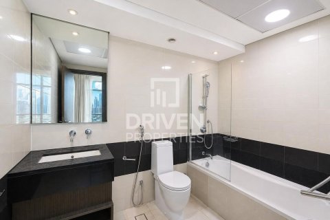 Снять в аренду квартиру в The Lofts, Даунтаун Дубай (Даунтаун Бурдж Дубай), Дубай: 1 спальня, 69.21м², № 143112 - фото 14