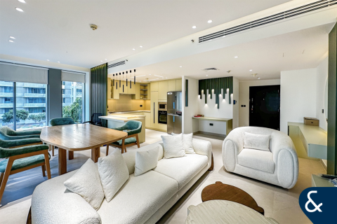 Купить квартиру в Даунтаун Дубай (Даунтаун Бурдж Дубай), Дубай: 2 спальни, 109м², № 75407 - фото 1