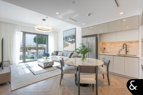 Appartement à EMAAR Beachfront, Dubai Harbour, Dubai, 3 chambres, 184 m², № 75335 - photo 1