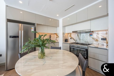 Appartement à EMAAR Beachfront, Dubai Harbour, Dubai, 3 chambres, 184 m², № 75335 - photo 25