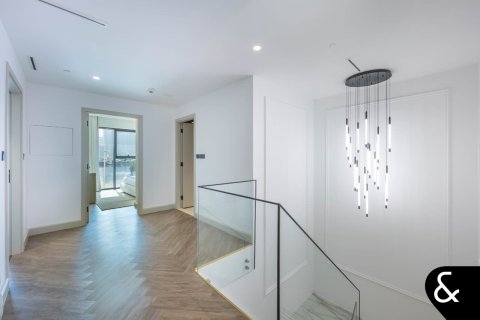 Appartement à EMAAR Beachfront, Dubai Harbour, Dubai, 3 chambres, 184 m², № 75335 - photo 15