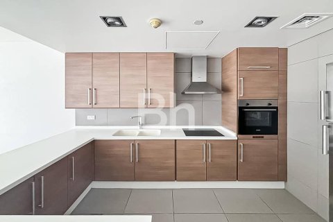 Снять в аренду квартиру в Дубай Марине, Дубай: 2 спальни, 169м², № 22808 - фото 13