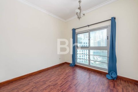 Снять в аренду квартиру в Дубай Марине, Дубай: 2 спальни, 124м², № 22807 - фото 1
