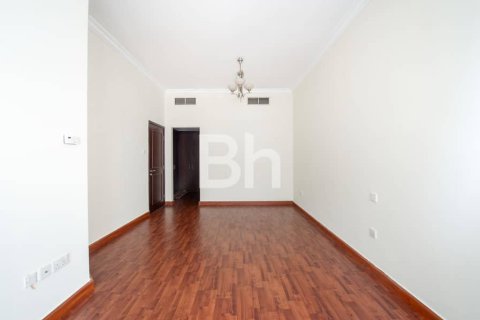 Снять в аренду квартиру в Дубай Марине, Дубай: 2 спальни, 124м², № 22807 - фото 8