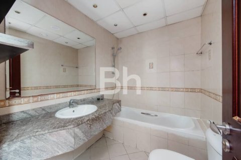 Снять в аренду квартиру в Дубай Марине, Дубай: 2 спальни, 124м², № 22807 - фото 10