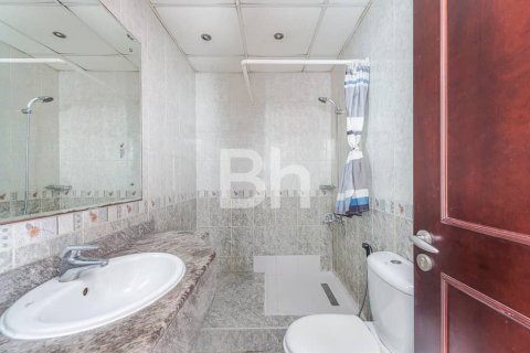Снять в аренду квартиру в Дубай Марине, Дубай: 2 спальни, 124м², № 22807 - фото 6