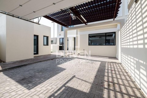 Villa in Jumeirah, Dubai 5 bedrooms, 357.12 sq.m. № 128992 - photo 15