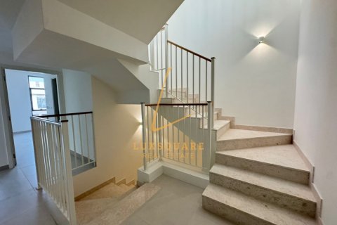 Villa en The Pulse, Dubai South (Dubai World Central), Dubai, 4 dormitorios, 323 m², № 98025 - foto 8