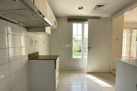 Снять в аренду таунхаус в The Springs, Дубай: 2 спальни, 231.5м², № 50496 - фото 7