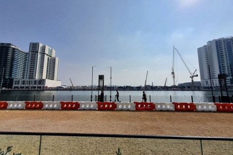Снять в аренду коммерческую недвижимость в Бизнес-Бэе, Дубай: 138м², № 16184 - фото 2