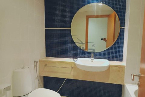 Apartamento en Sheikh Zayed Road, Dubai, 2 dormitorios, 107.2 m², № 7651 - foto 8