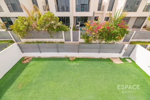 Villa in Dubai Hills Estate, Dubai 4 bedrooms, 229 sq.m. № 71283 - photo 17