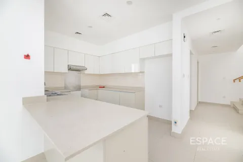 Villa in Dubai Hills Estate, Dubai 4 bedrooms, 229 sq.m. № 71283 - photo 4