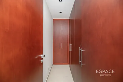 Снять в аренду таунхаус в Арабиан Ранчес, Дубай: 3 спальни, 226м², № 71301 - фото 10