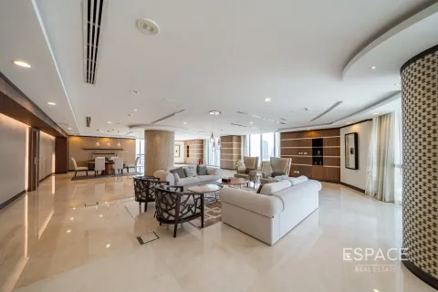 Office in Jumeirah Lake Towers, Dubai 704 sq.m. № 71300 - photo 17